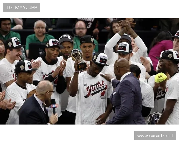 ✅体育直播🏆世界杯直播🏀NBA直播⚽用“电鱼机”非法捕鱼又致人死亡怎么判？最高法公布典型案例sports